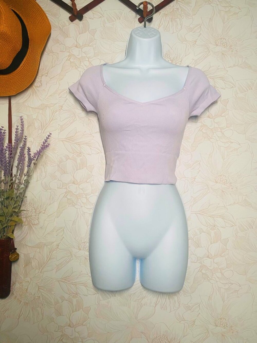 Ribbed Lavender Crop Top With Cap Sleeves - One Size - Nikibiki - 92% Nylon 8% S